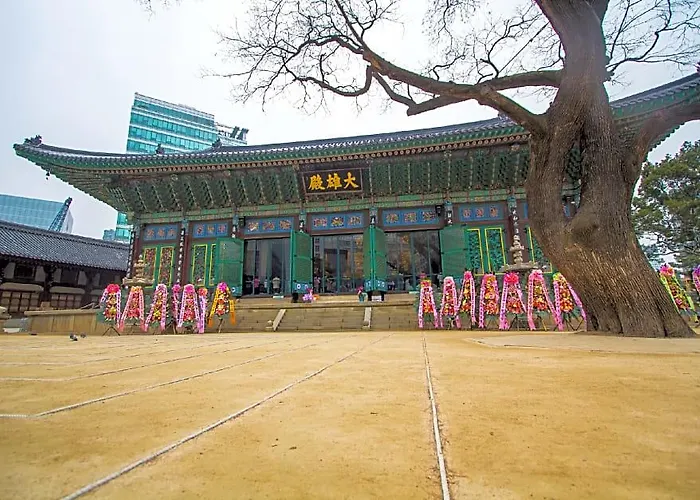 Pop2 Jongno Seoul