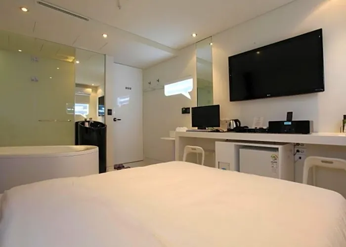 Pop2 Jongno Hotel 2*
